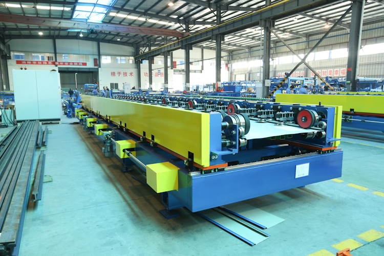 Decoiling & Roll Forming Decoiling & Roll Forming